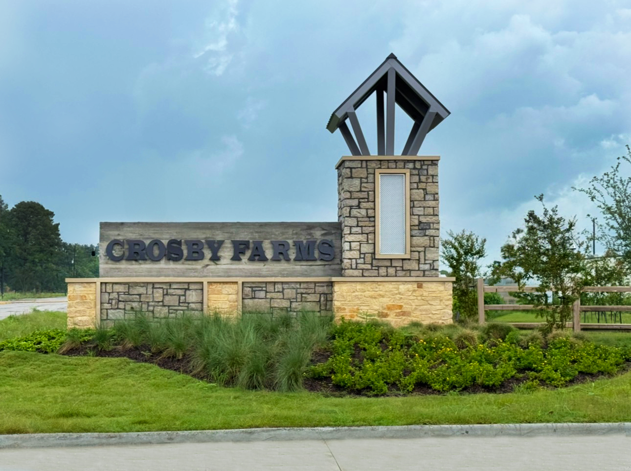 Crosby Farms entry monument