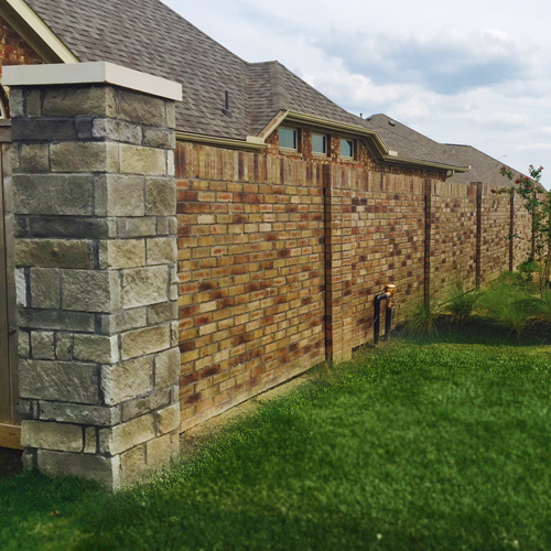 Single wythe masonry wall